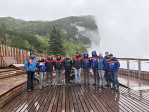 Gruppenfoto auf der Steinplatte Waidring